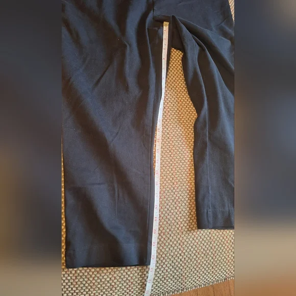St John's Bay Black Elastic Waistband Capri Pants - Picture 7 of 13